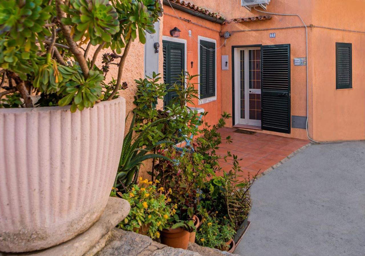 Murphy Holiday Home - Casa Papini La Maddalena  Extérieur photo